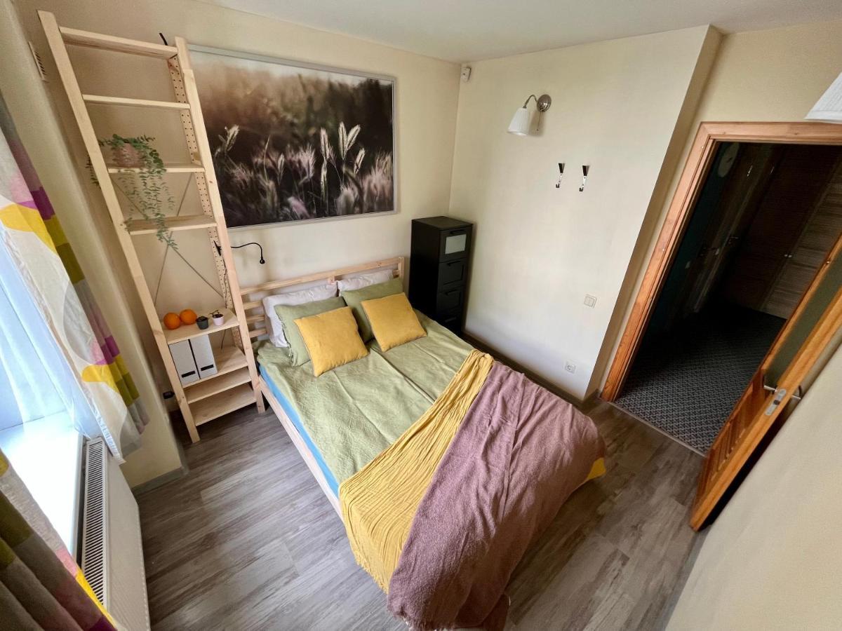 Cozy Vibes Like Home It Is Quiet Apartment With Three Bedrooms Riga Kültér fotó